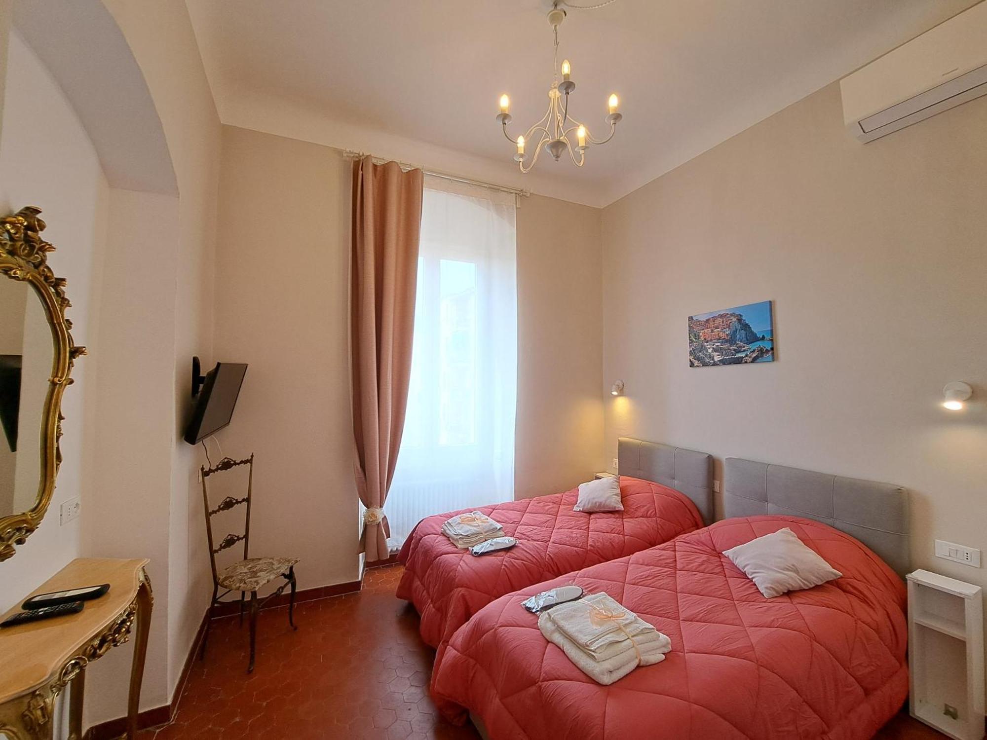 Cavour257 Apartment La Spezia Ngoại thất bức ảnh