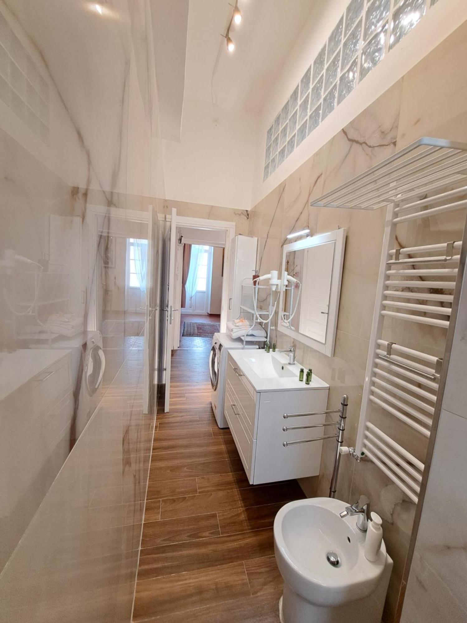 Cavour257 Apartment La Spezia Ngoại thất bức ảnh